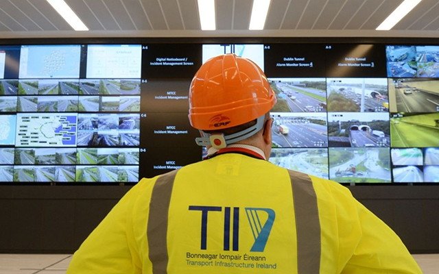 Traffic Control Monitoring Motorway Traffic Control Centre, Dublin-From monitoring to managing ...